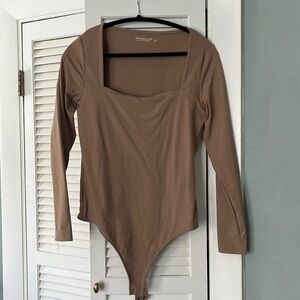Abercrombie & Fitch tan square neck bodysuit